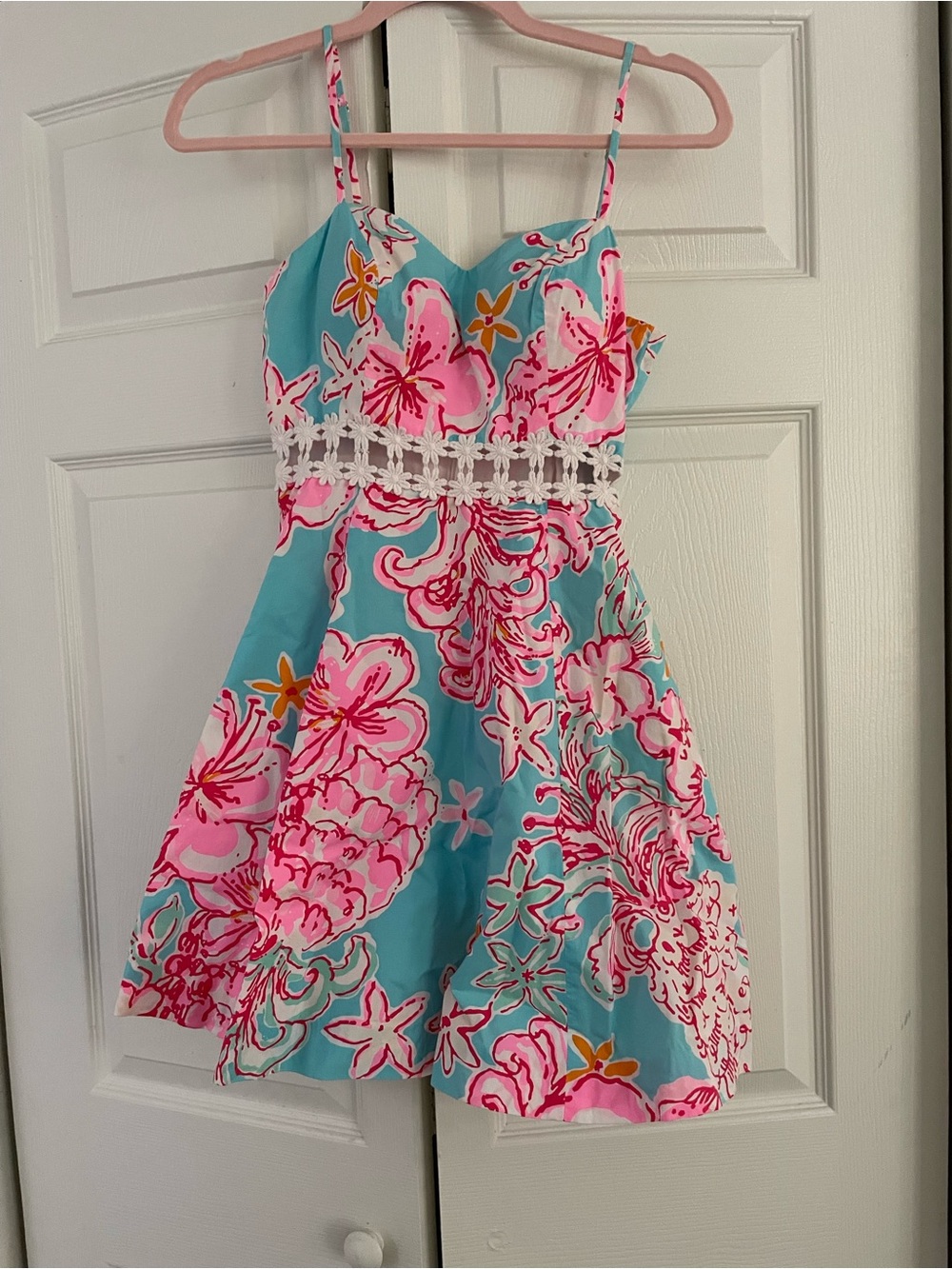 Lilly Pulitzer Floral Lace-Waist Mini Dress size 0 with pockets and built in bra